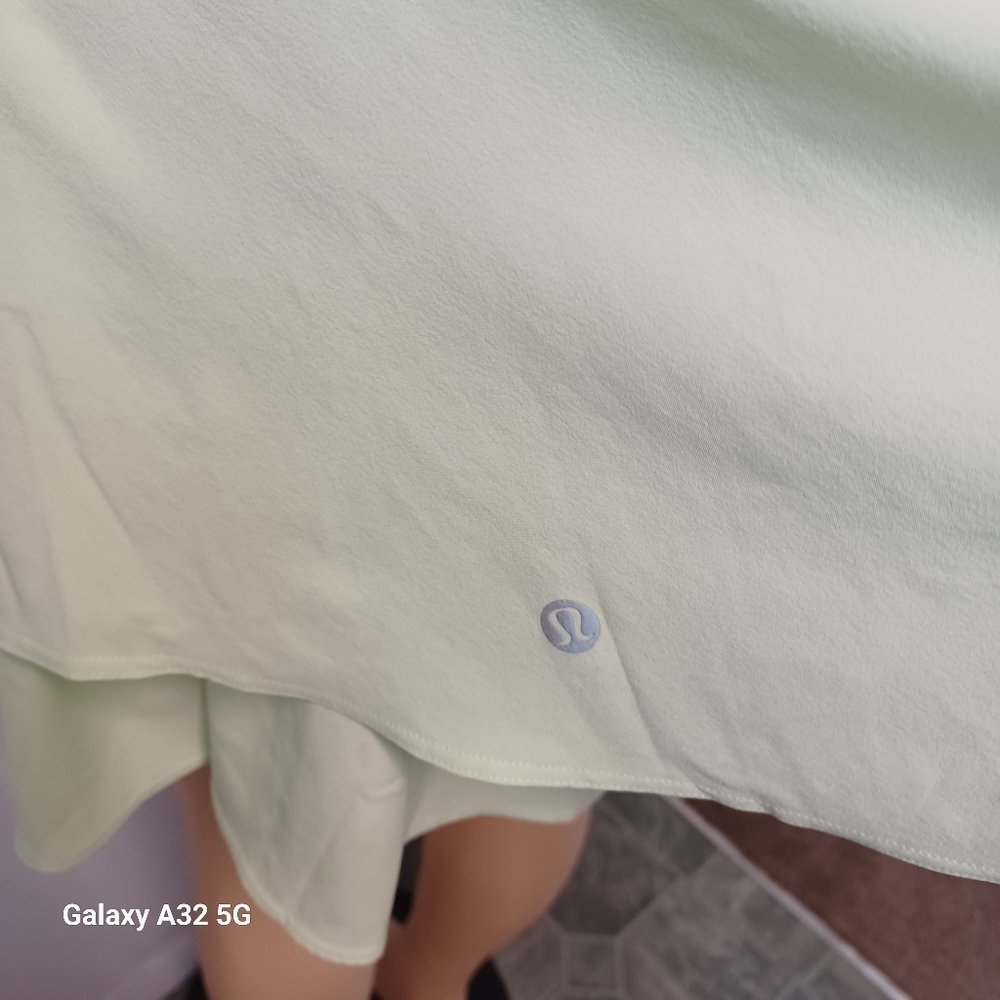 Lululemon Athletica Green Mini Skater Skirt Casual Size 6 - Picture 7 of 11